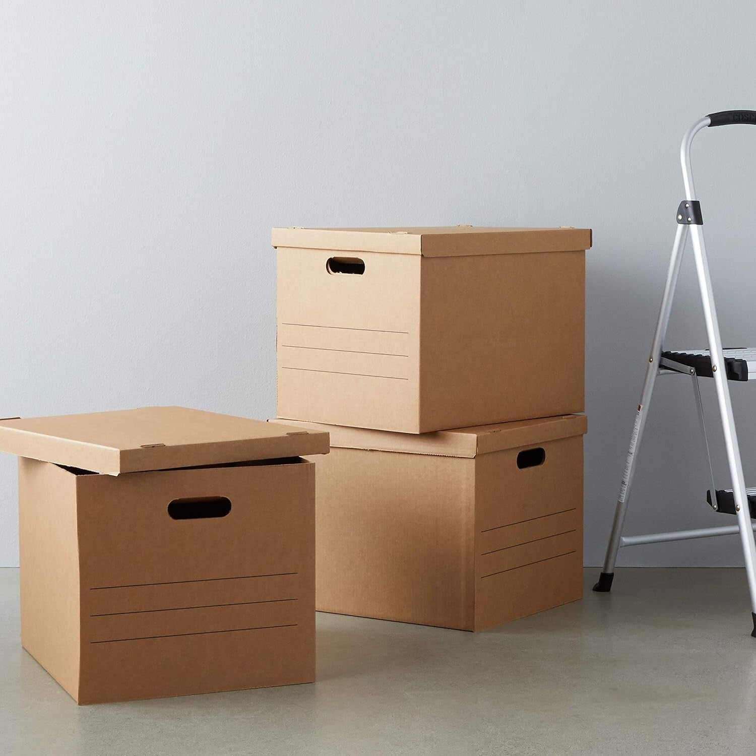 Versatile 20-Pack Cardboard Packing Boxes with Handles - Space-Saving Solution