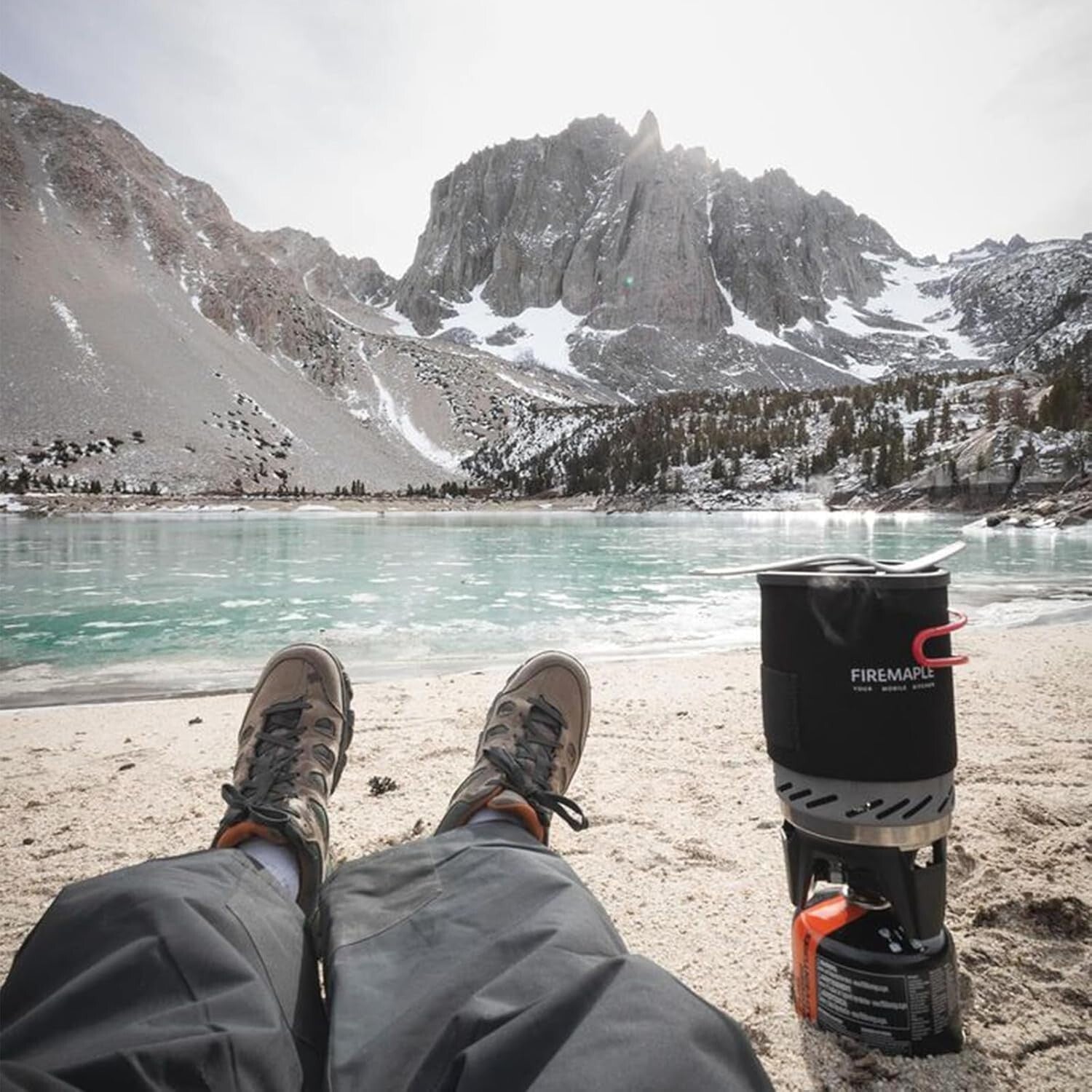 High-Efficiency Camping Stove with Integrated Cook Pot - Ideal for Adventures