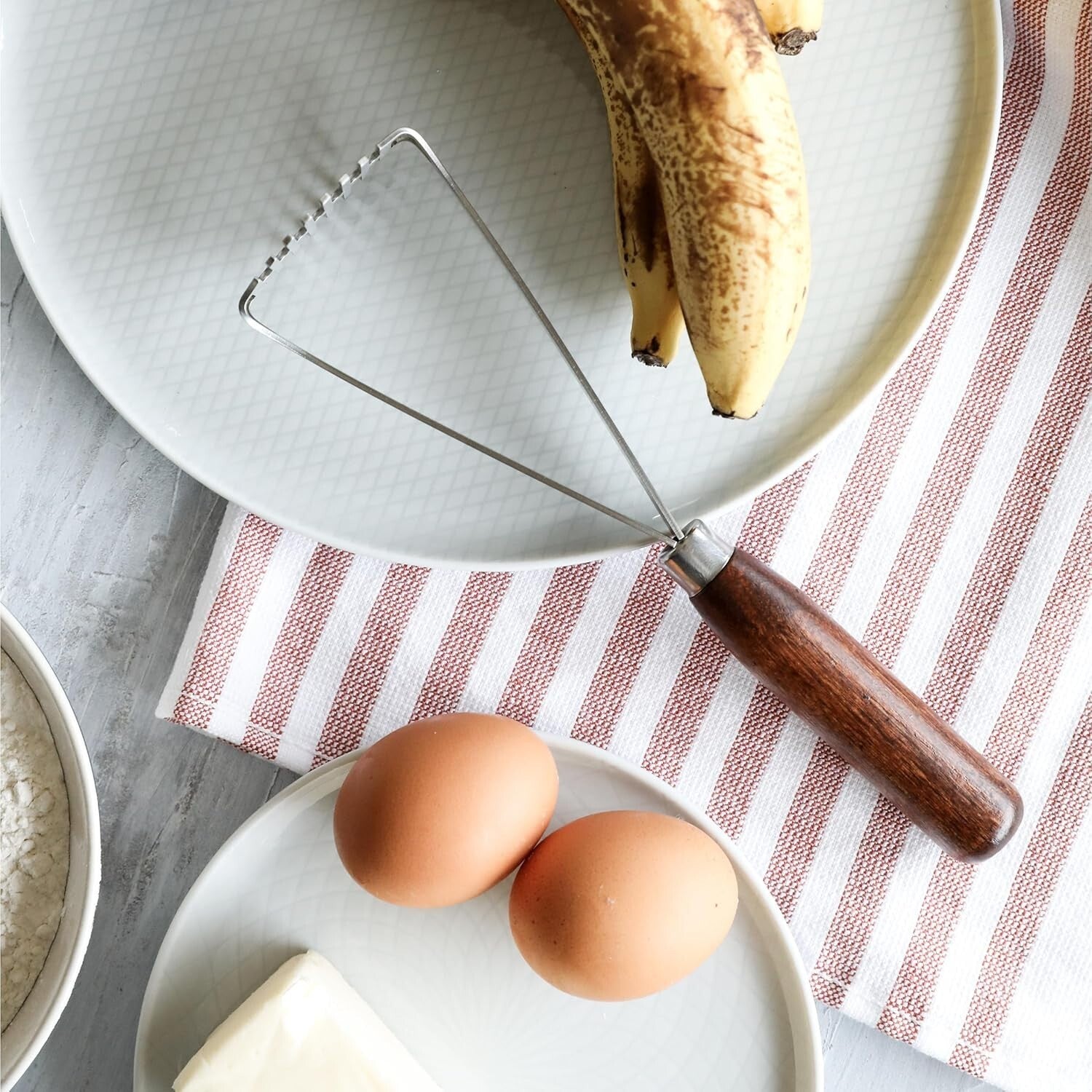 Durable Mini Masher with Riveted Walnut Handle - Nostalgic Cooking Essential