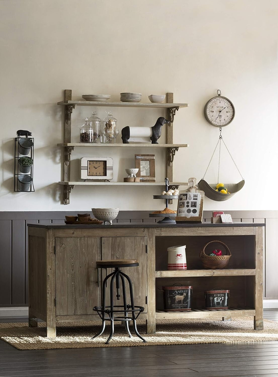 Antiqued Bronze Dachshund Paper Towel Holder - Charming Kitchen Companion