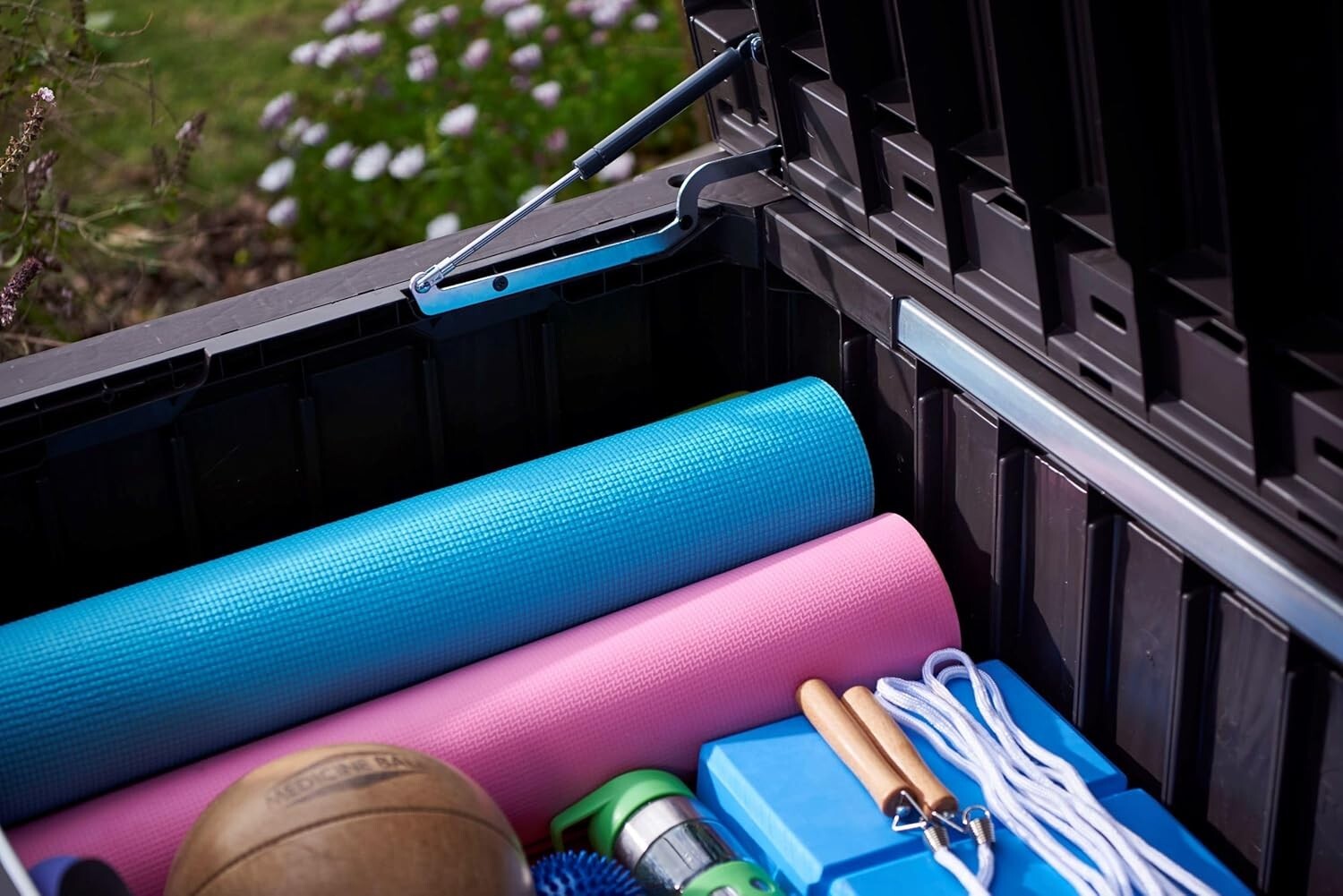 Elegant Lockable Outdoor Storage Box & Bench - 150 Gallon Waterproof Design