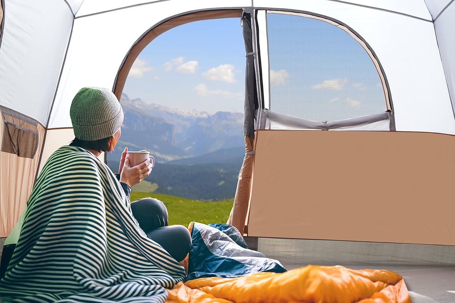 Double Layer Windproof & Waterproof Tent for 6 - Ideal for Family Adventures