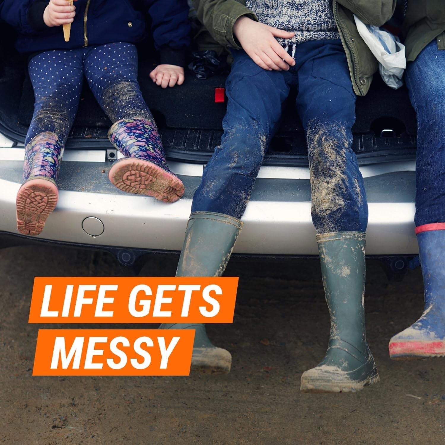 All-in-One Car Care Kit: Complete Cleaning Solution with Microfiber Accessories