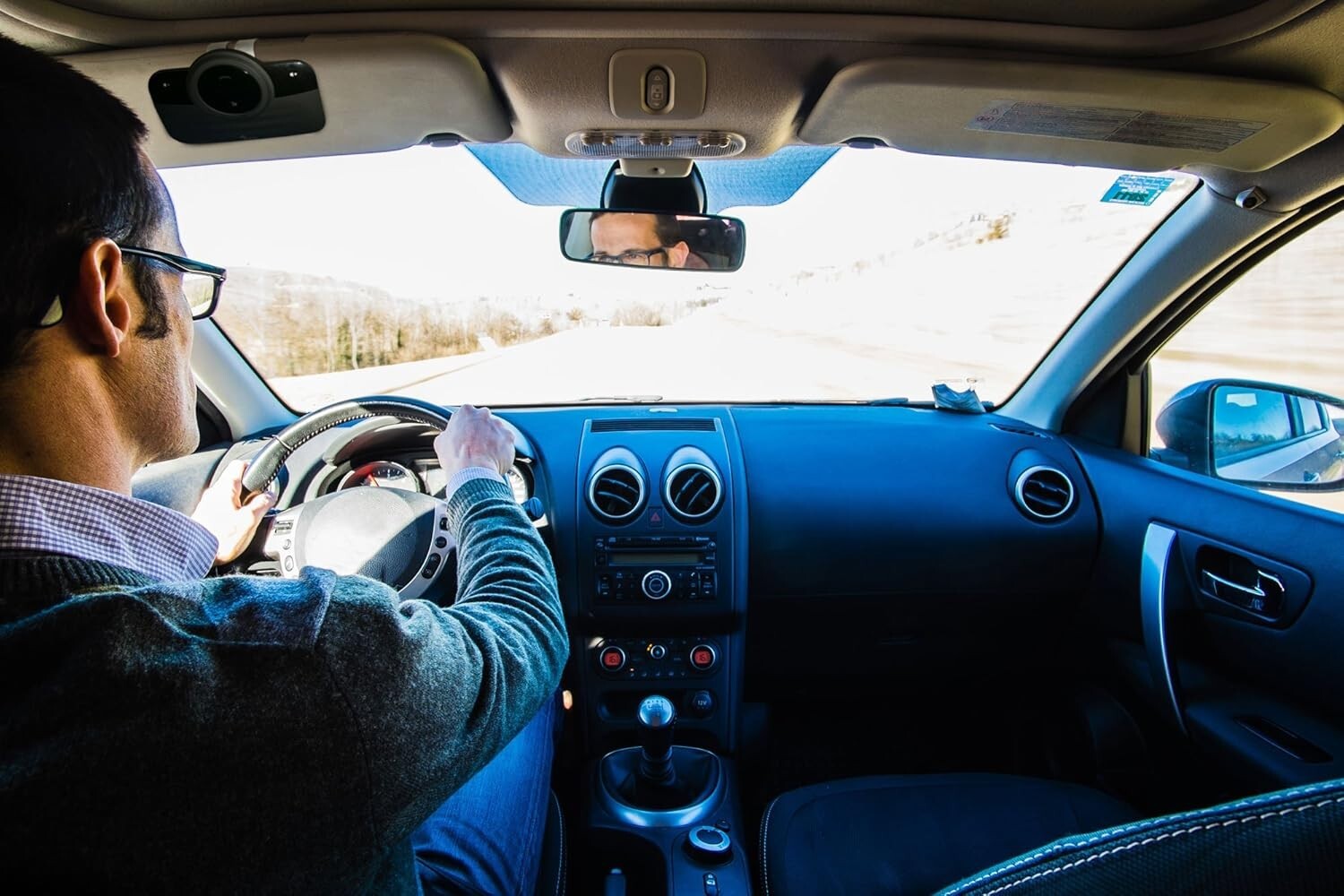 High-Fidelity Bluetooth Speakerphone for Cars - Safety and Convenience Combined