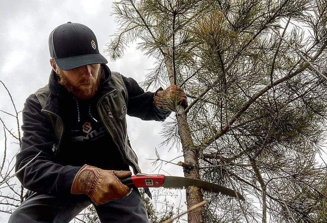 Wow Folding Pruning Saw 10 Inch - Ergonomic Tree Trimmer for Outdoor Adventures