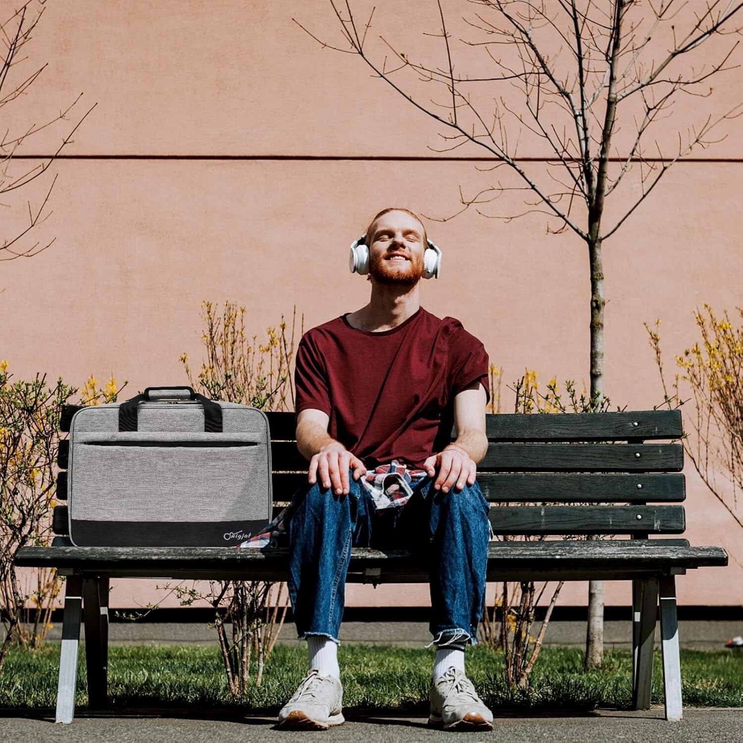 Protective DJ Mixer Bag with 10mm Padding - Spacious Audio Gear Organizer