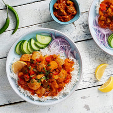Load image into Gallery viewer, Easy 3-Step Tikka Masala Curry Sauce Kit with Premium Ingredients - 66 oz Total