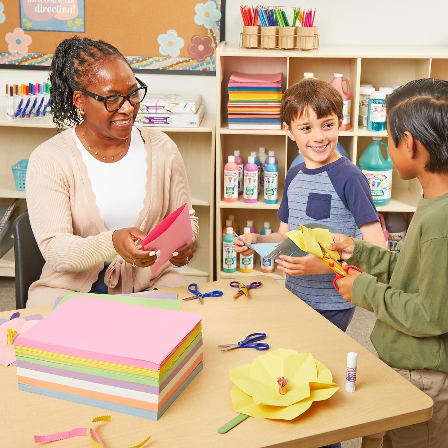 Bulk 600 Sheets of Heavy-Duty 9x12" Kid's Construction Paper - 7 Bright Colors