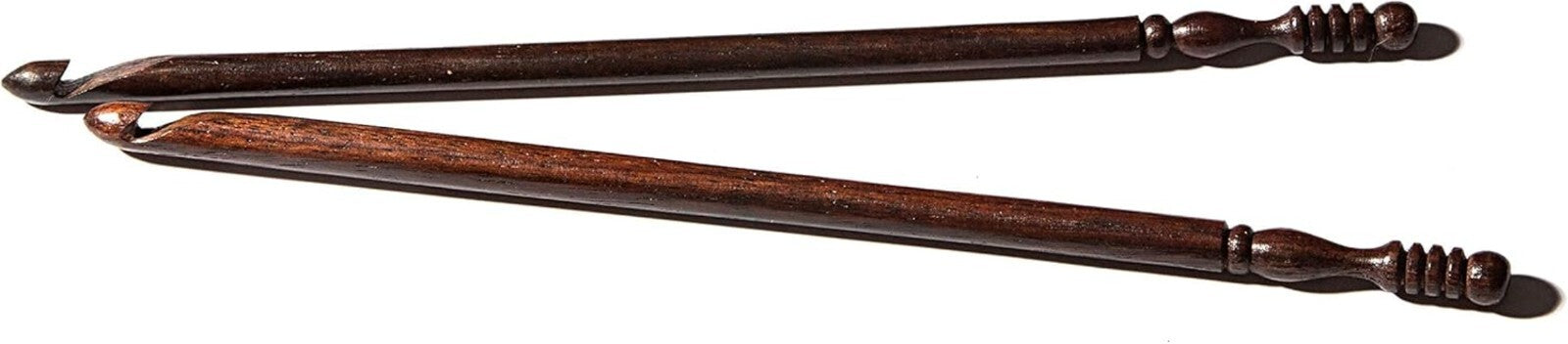 Deluxe 7x4 Rosewood Yarn Holder with Crochet Hooks & Travel Bag - Perfect Gift