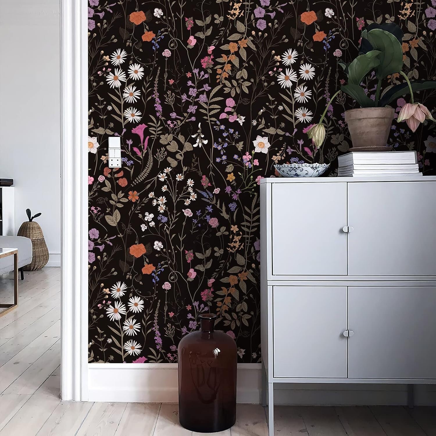 Premium Stain Resistant Floral Peel & Stick Wallpaper - Perfect for DIY Lovers