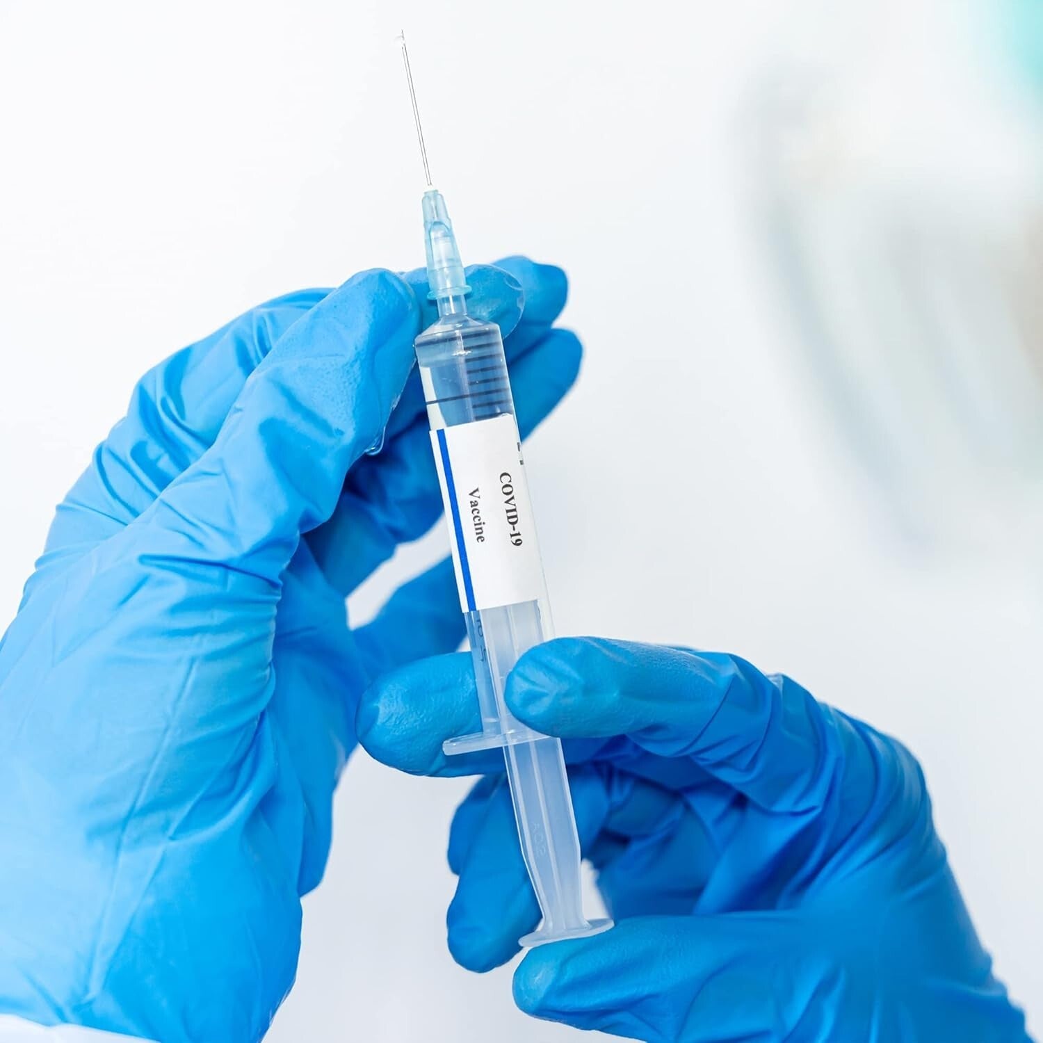 Ultra Strong & Sensitive Nitrile Exam Gloves, 4 mil, for Diverse Applications