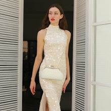 Load image into Gallery viewer, Handcrafted Vintage Pearl Evening Bag with Detachable Chain - Perfect for Brides