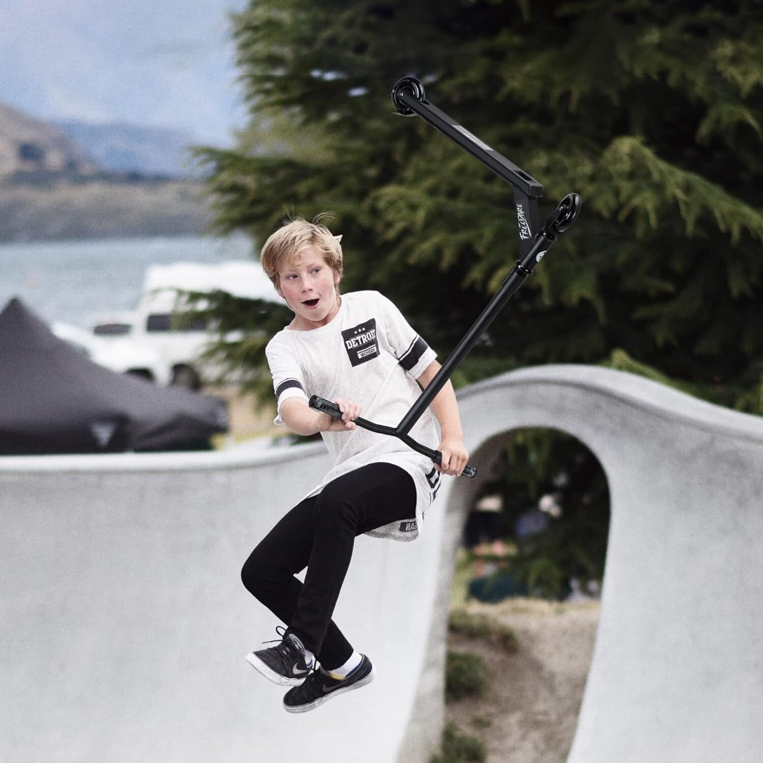 Durable Aluminum Trick Scooter for Beginners & Intermediate Riders - Black