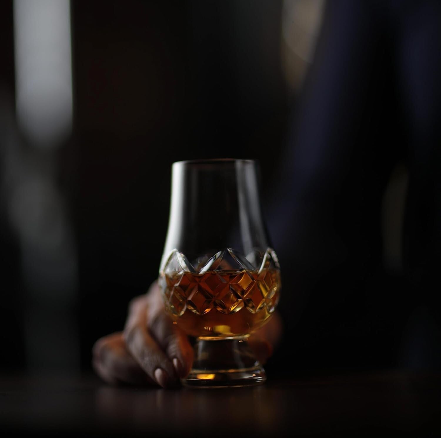 Elegant Mouth Blown Whiskey Glass Set of 2 - Traditional Cut Design, Gift Boxed