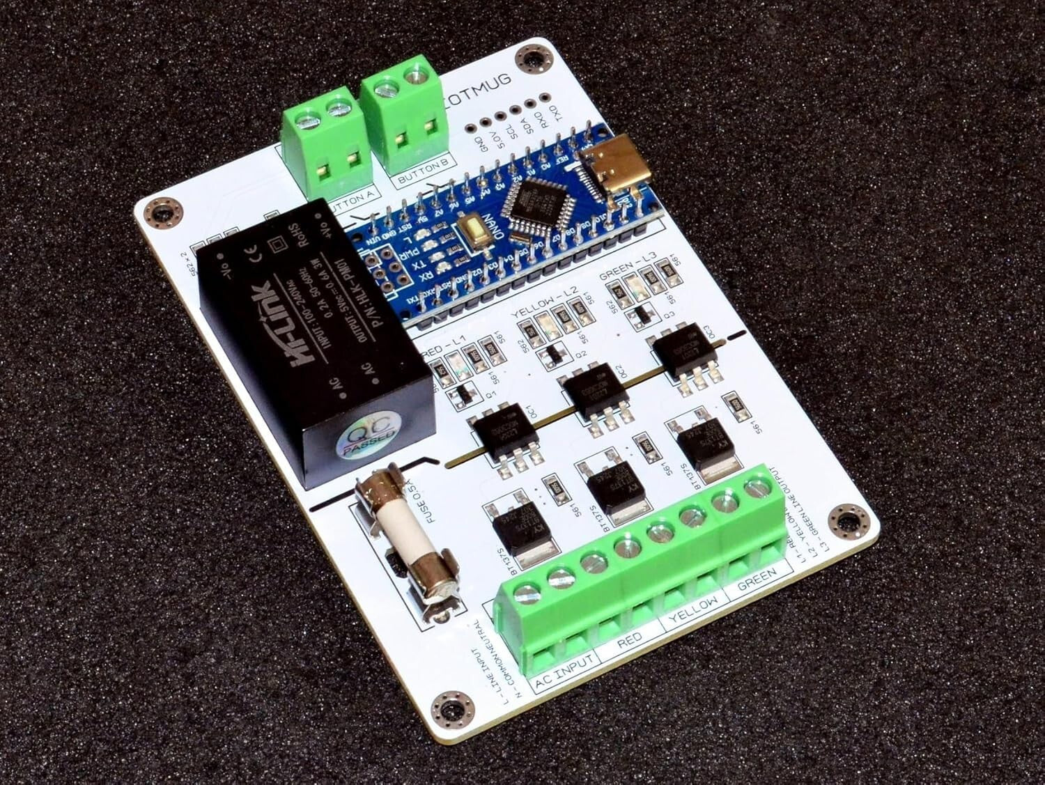 Solid State Relay Traffic Light Controller - 3 Channel Control for AC Devices
