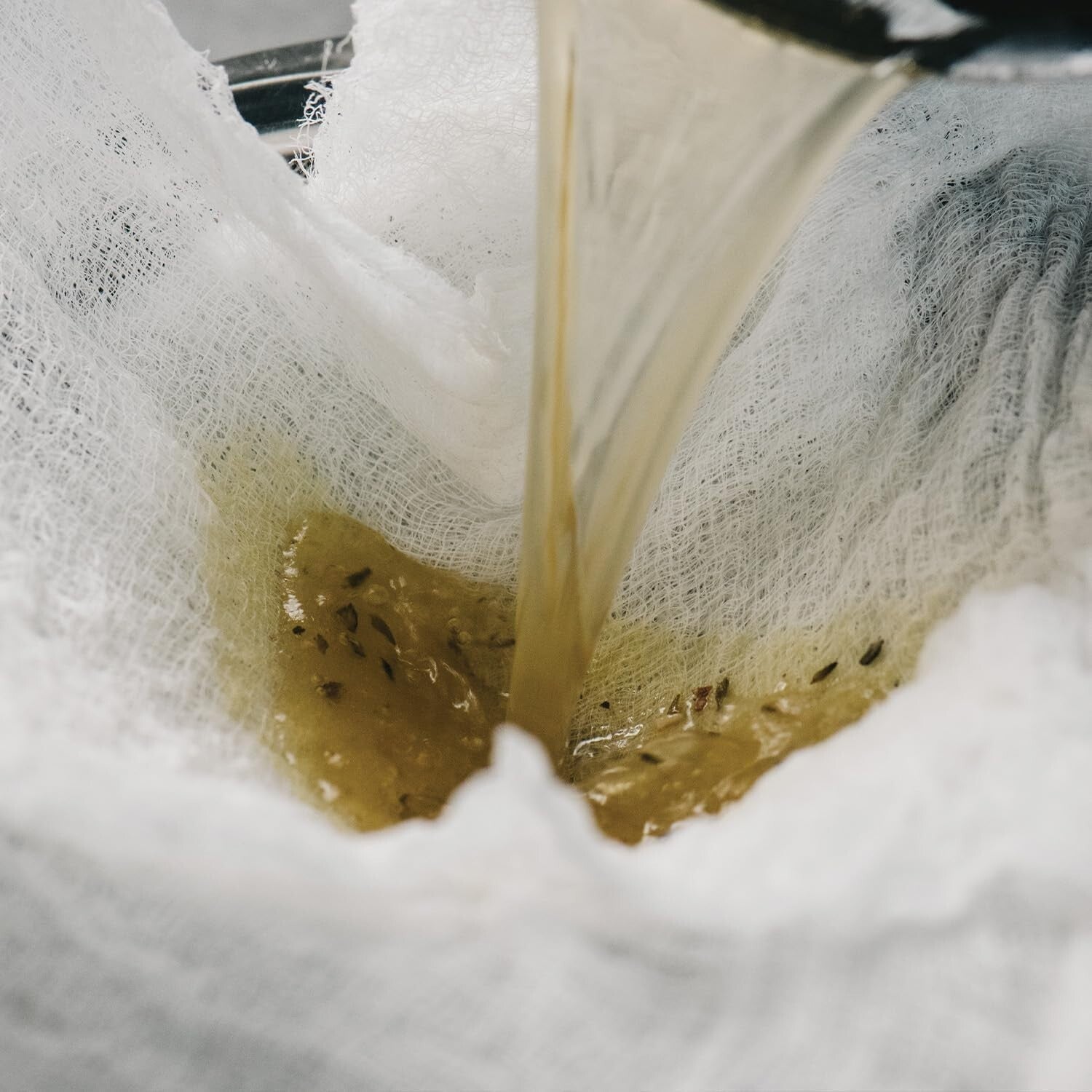 Durable Bleached Cheesecloth - 300 Yards of Eco-Friendly Cotton for Culinary Use