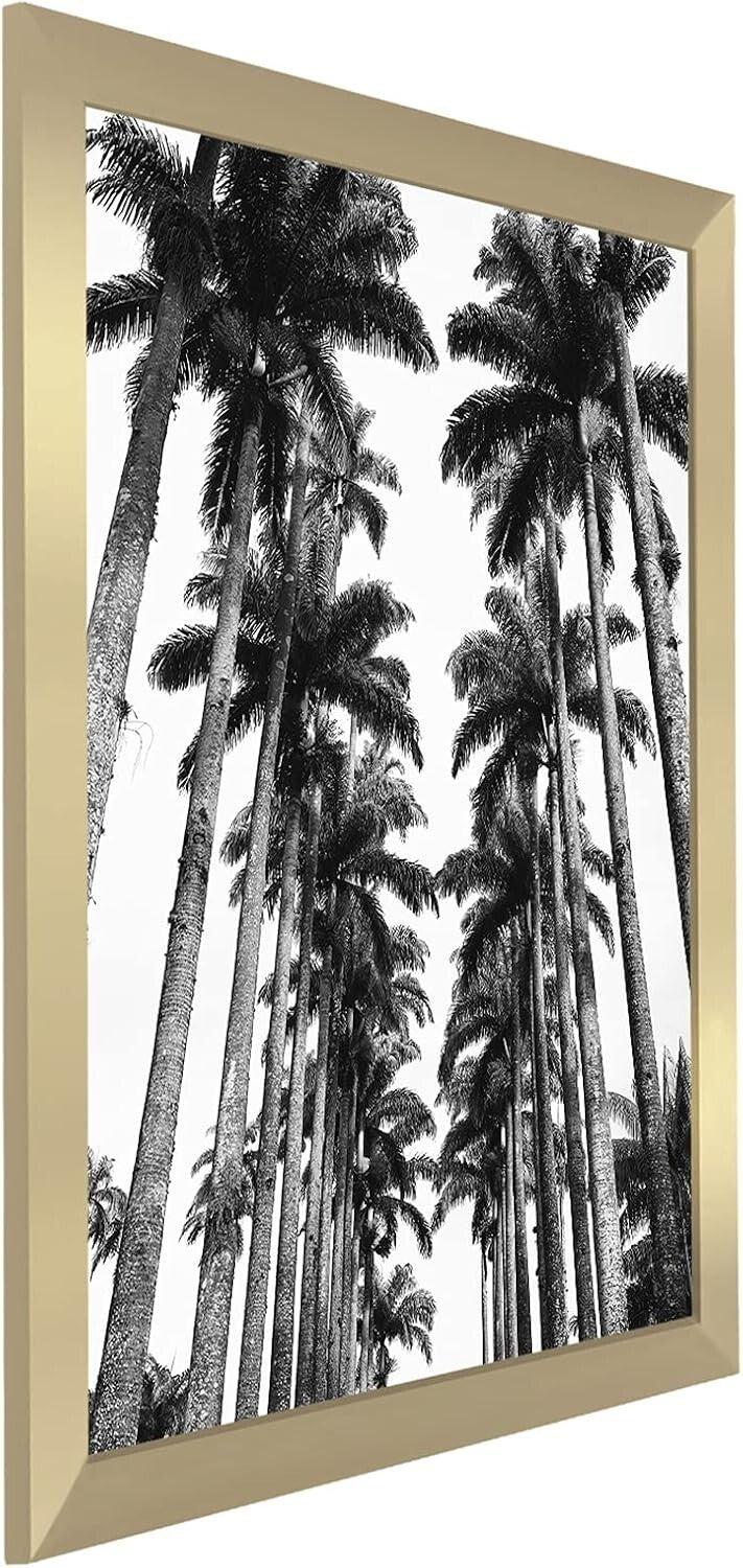 Elegant 22x28 Gold Poster Frame with Polished Plexiglass - Vertical/Horizontal