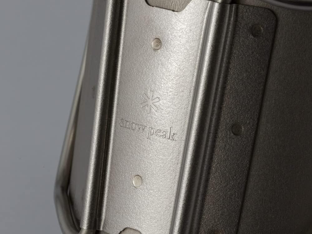 Durable Insulated Backpacking Mug - Compact Titanium Design for Outdoor Use