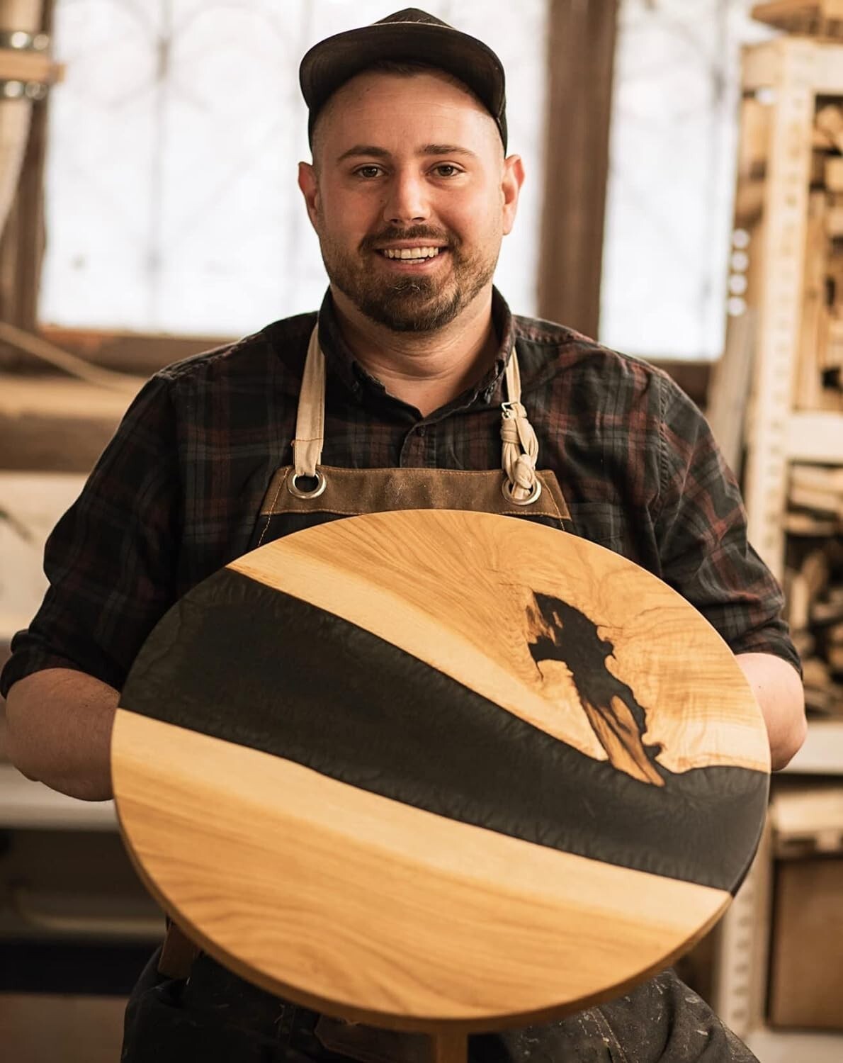 Lightweight and Durable Circle Router Kit - Includes Centering Disc & Pivot Pins