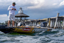 Load image into Gallery viewer, Lightweight 7' Graphite Fishing Rod with Enhanced Sensitivity and Durability