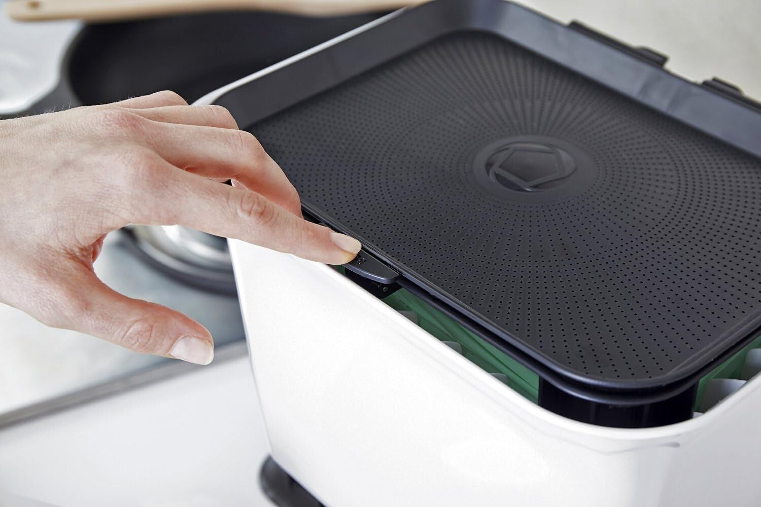 Fresh Air Kitchen Compost Collector with Compostable Bags - Stylish & Functional