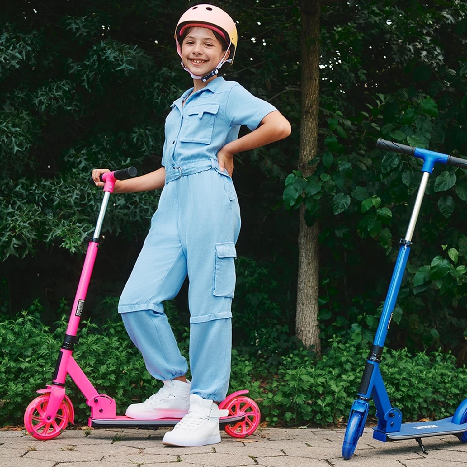 Light-Up Kick Scooter with Adjustable Handlebar for Kids - Highlight Pink