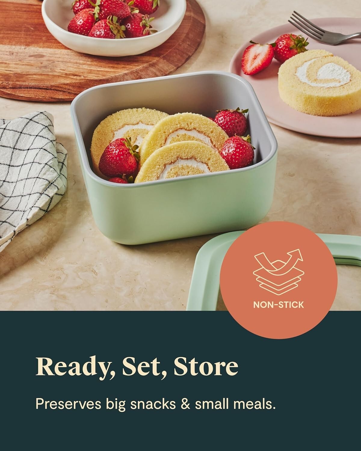 Elegant 4.4 Cup Microwave Safe Glass Container with Latch Closure - Lunch Ready