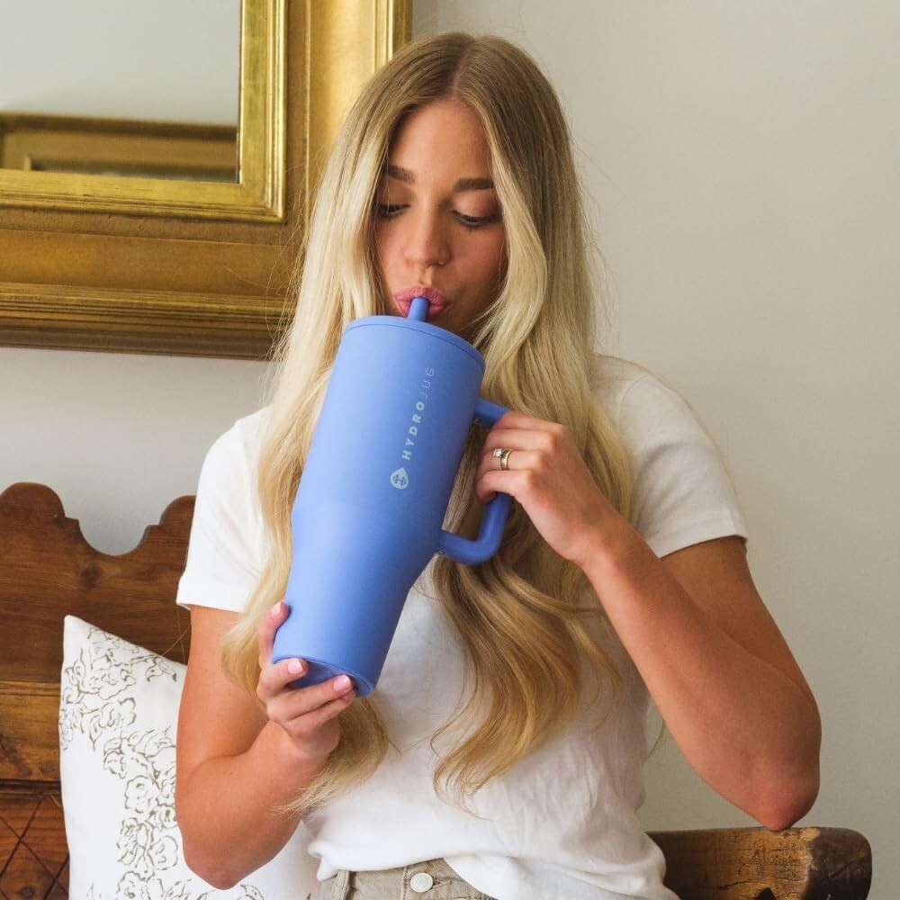 Stylish & Durable 40 oz Water Bottle - Leak Proof & Fits Cup Holders, Light Blue