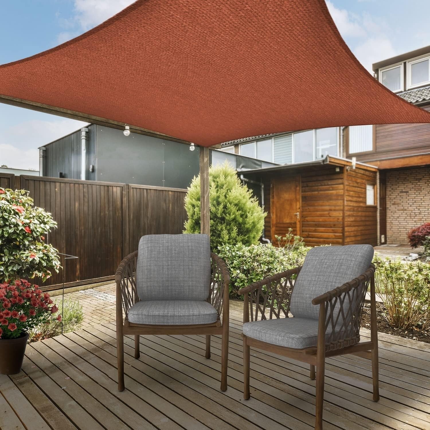 Lightweight 10x13 UV-Protection Shade Sail for Backyard and Patio Comfort