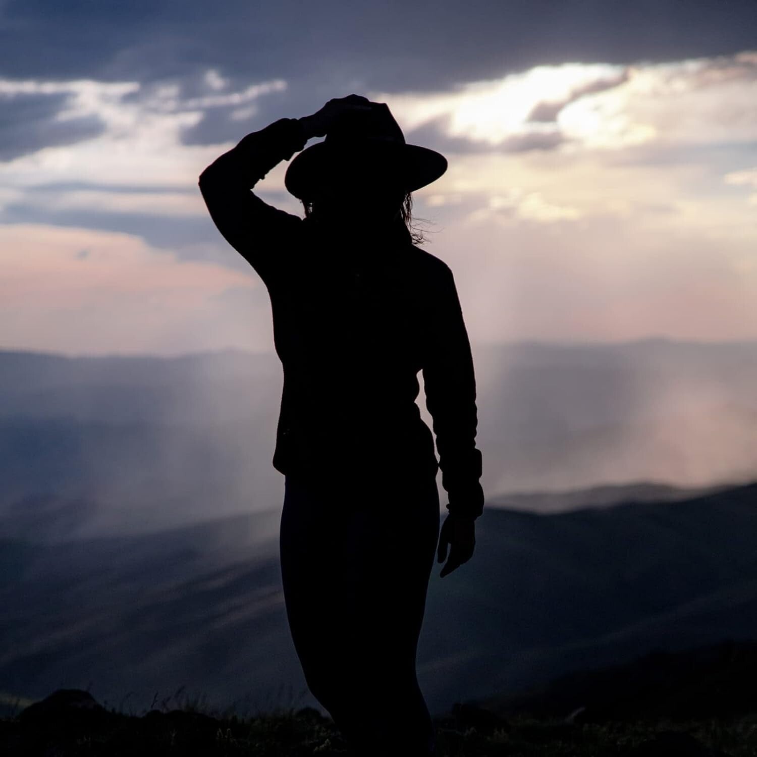 Fashionable Women's 2 Pack Cowboy Hats – Classic Faux Leather & Comfortable
