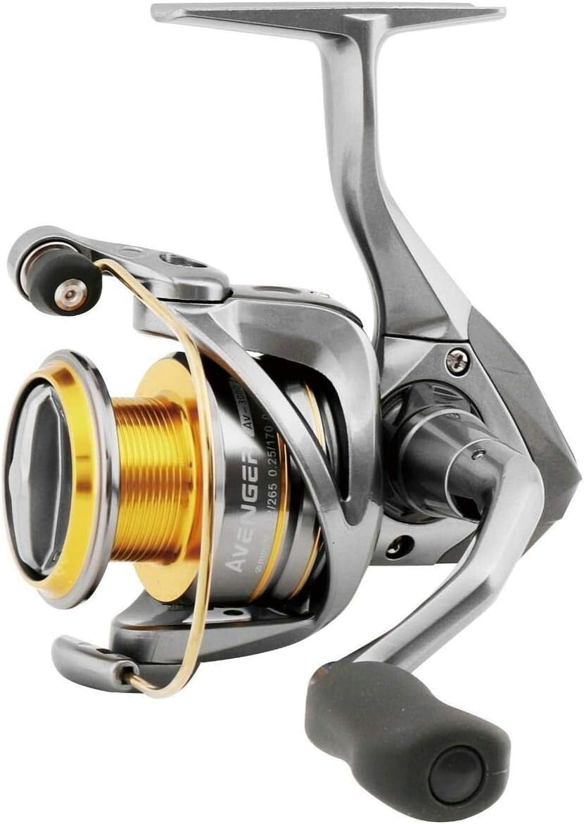 Avenger 7 Ball Bearing Spinning Reel for Unisex Anglers - Lightweight & Reliable