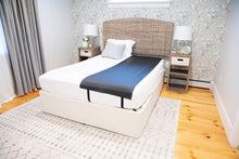 Load image into Gallery viewer, Clint Ober Certified Grounding Sleep Mat with Zipper &amp; Water-Resistant Features