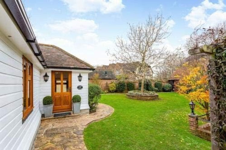 Elegant Set of 2 Fake Boxwood Topiary Trees - 24'' Height for Outdoor Decor