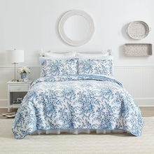 Load image into Gallery viewer, Luxury King Floral Cotton Quilt Set with Matching Shams - Farmhouse Style