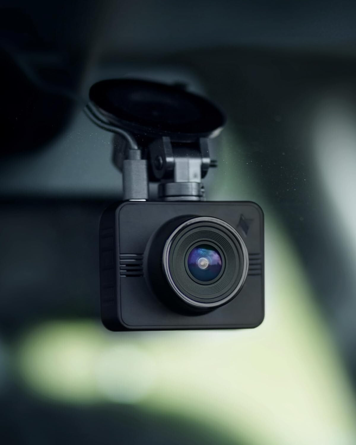 Full HD Beam Dash Cam with Automatic Incident Detection & Night Vision - 64GB SD