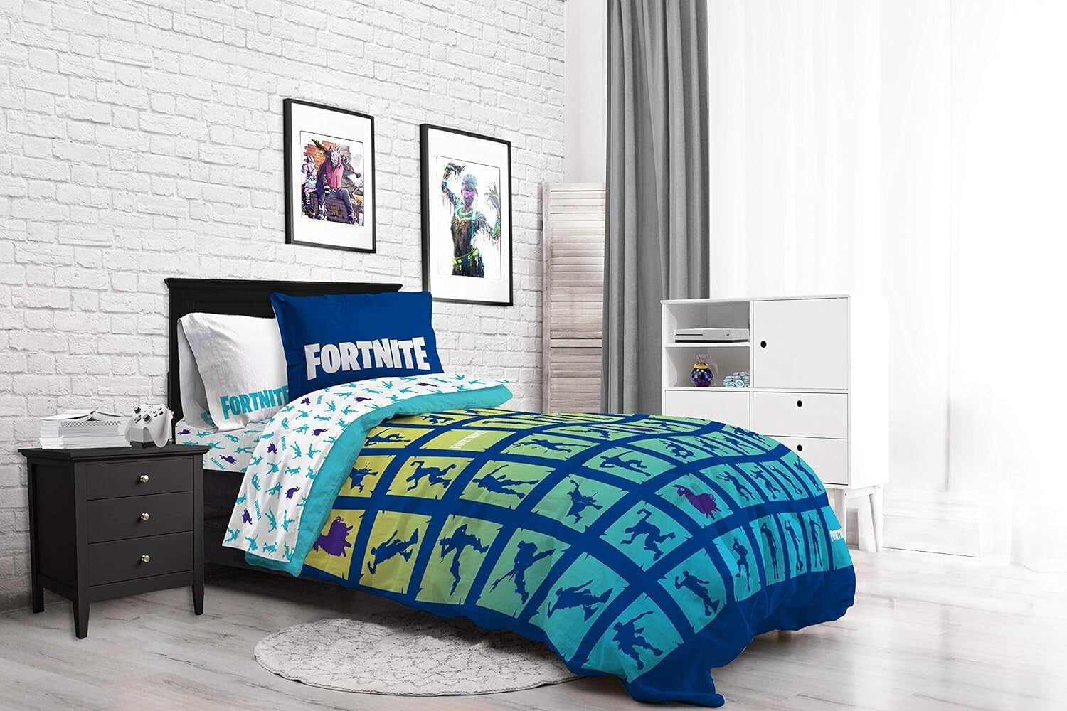 Fortnite Boogie Bomb Twin Bed Set - Reversible Comforter & 5-Piece Sheet Set