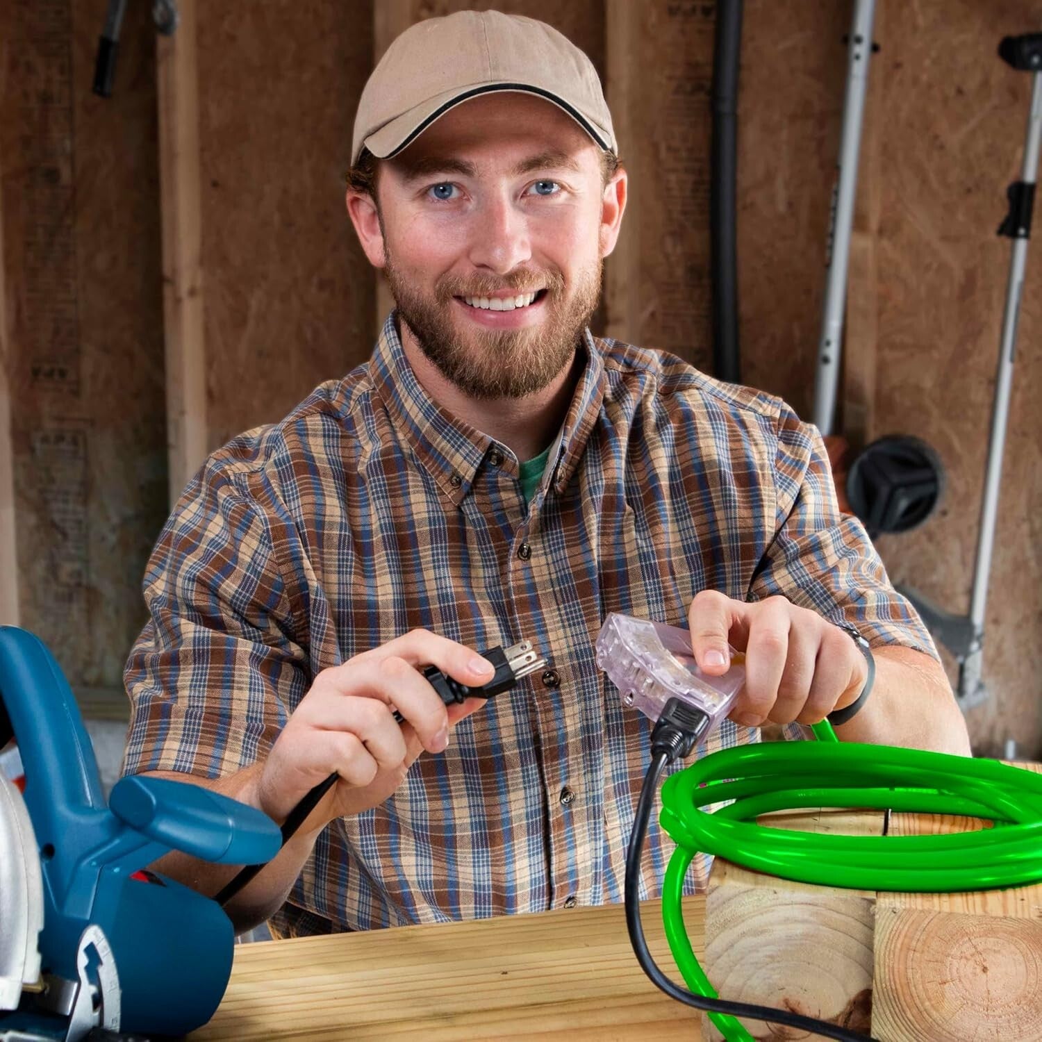 Durable 15 ft Green Extension Cord, 3 Outlet, 14 Gauge for Safe Performance