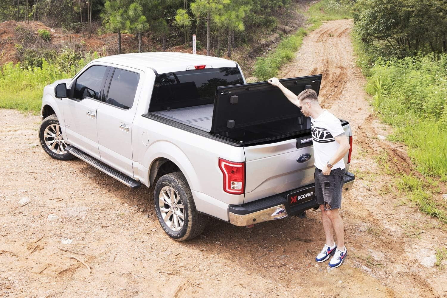 Low Profile Hard Tri-Fold Tonneau Cover for 2015-2025 Ford F150 6.5' Bed