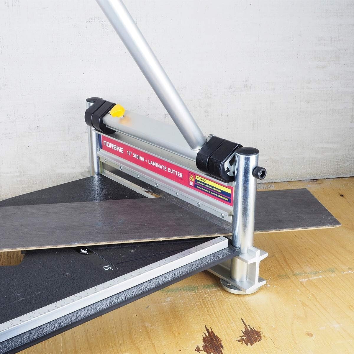 Professional-Grade Laminate Cutter with Extended Handle for Enhanced Leverage