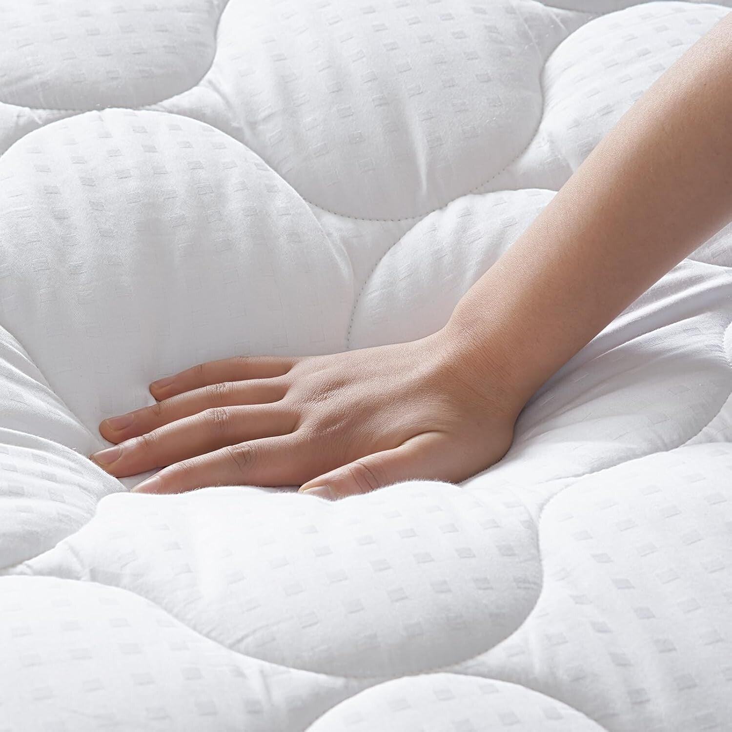 Full Mattress Protector with Deep Pocket & Soft Cooling Pillow Top - 100% Cotton