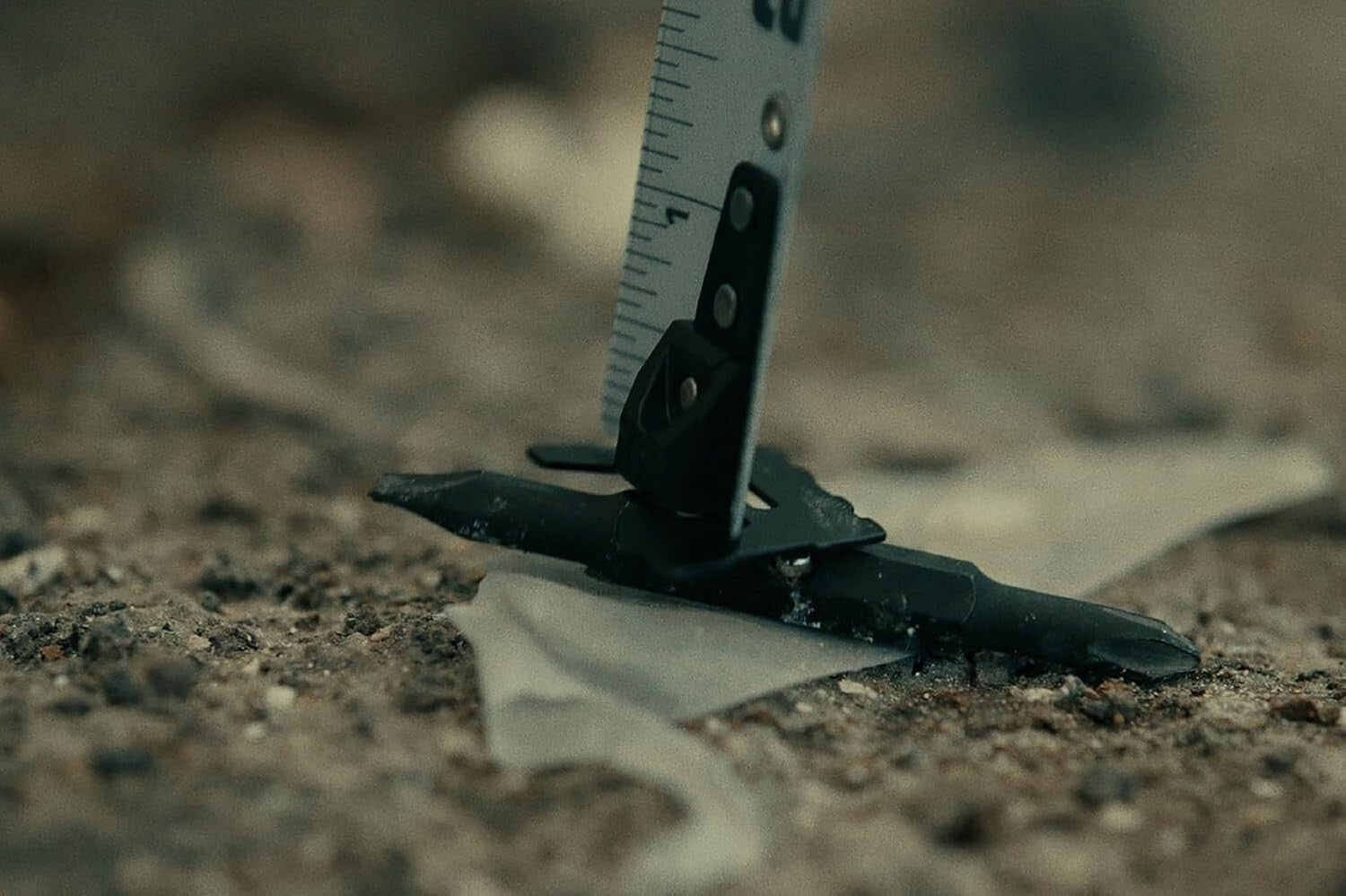 Elite Series 35-Foot Magnetic Tape Measure with Double-Sided Blade & Fraction...