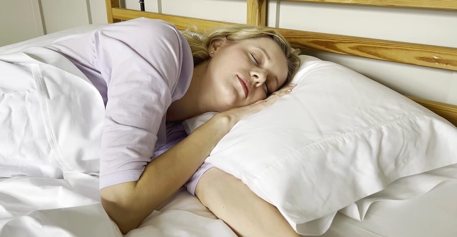 Durable & Skin-Friendly Cotton Pillowcases - Elegant 8-Pack for Luxurious Sleep