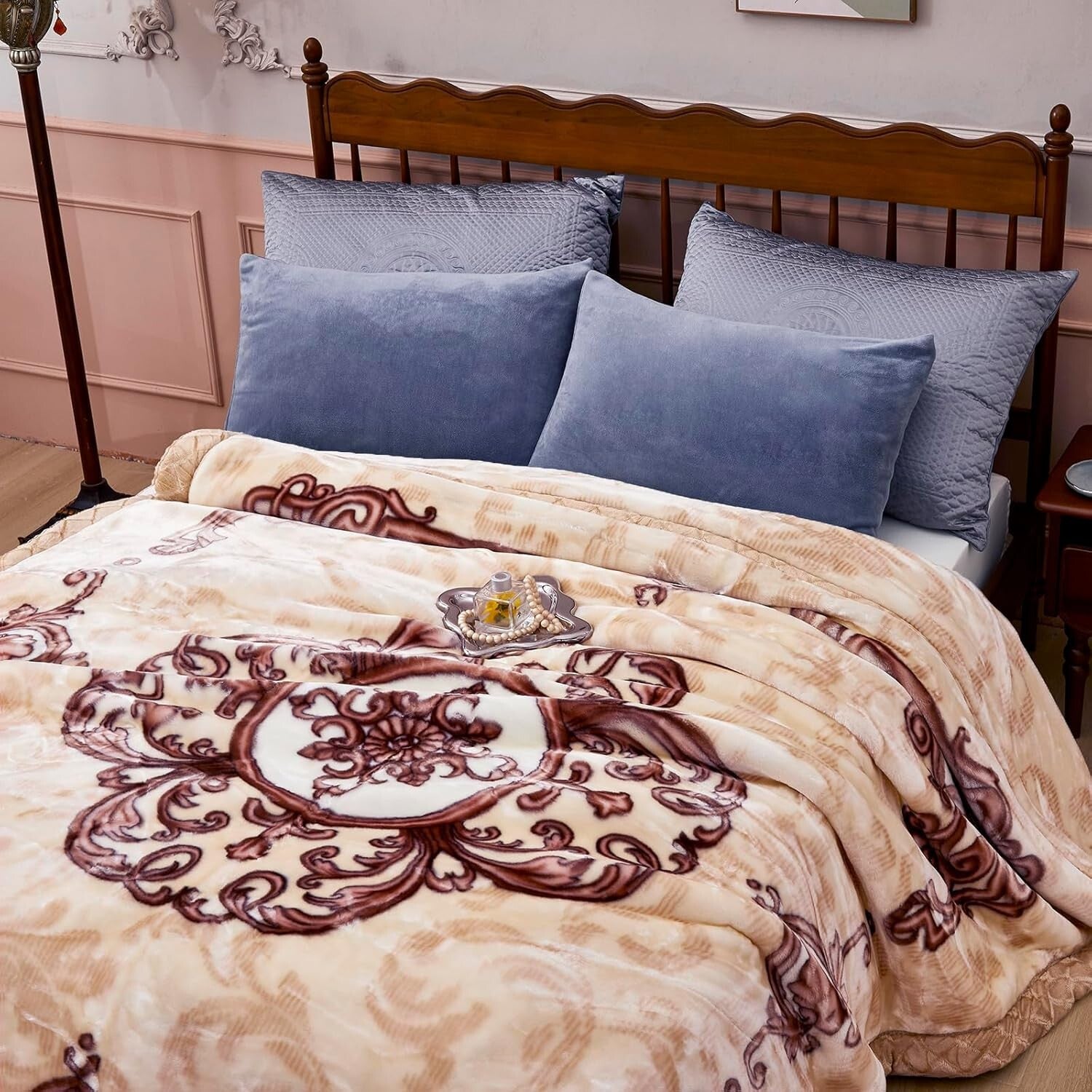 Soft & Warm Korean Mink Blanket 86 x 95 in - Durable & Heavy-Weight Comfort