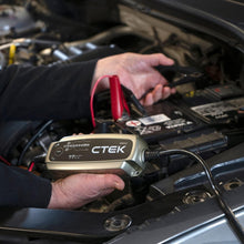 Load image into Gallery viewer, MXS 5.0 Fully Automatic 12V Battery Charger &amp; Maintainer - Lightweight 4.3 Amp