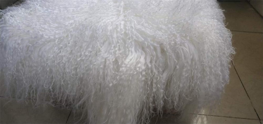 Elegant 16'' x 16'' White Curly Mongolian Lamb Fur Pillow Cover - Home Accent