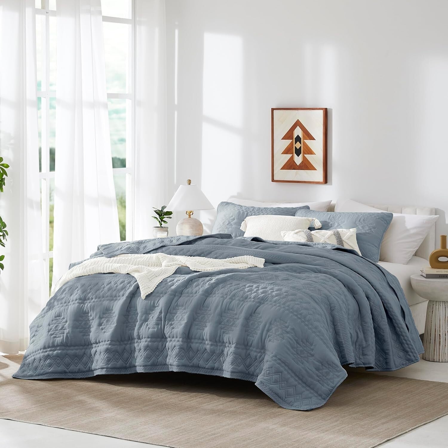 Lightweight Farmhouse Quilt Bedding Set - All Season California King Coverlet