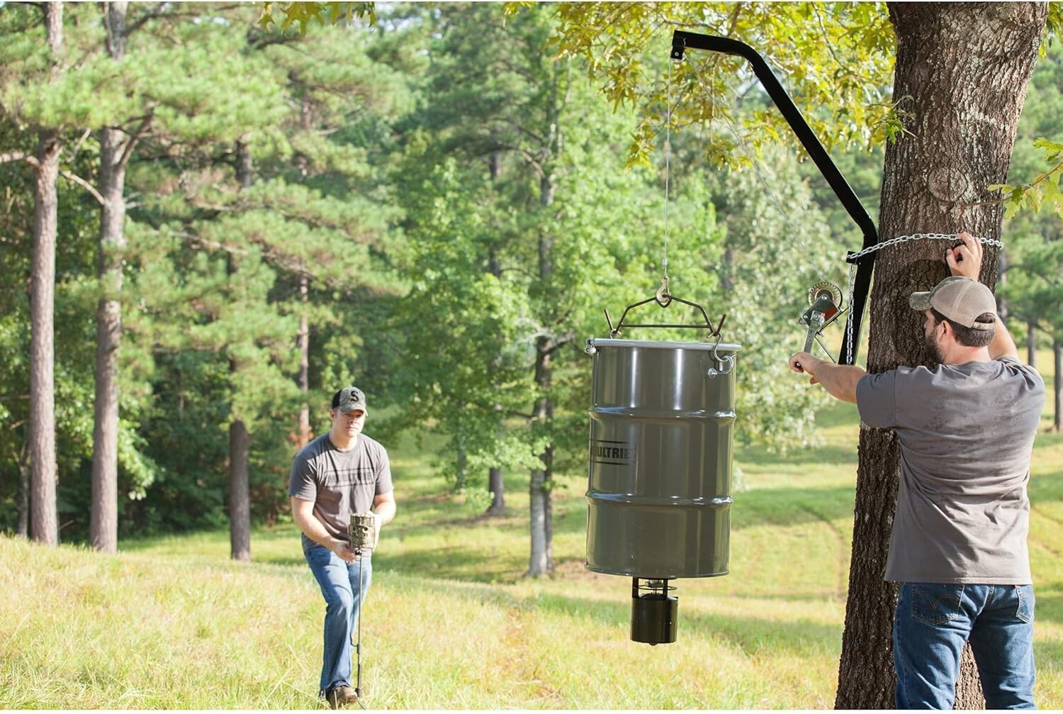 Secure 300 lb Capacity Hanging Hoist for Hunters - Steel Design, Easy Setup