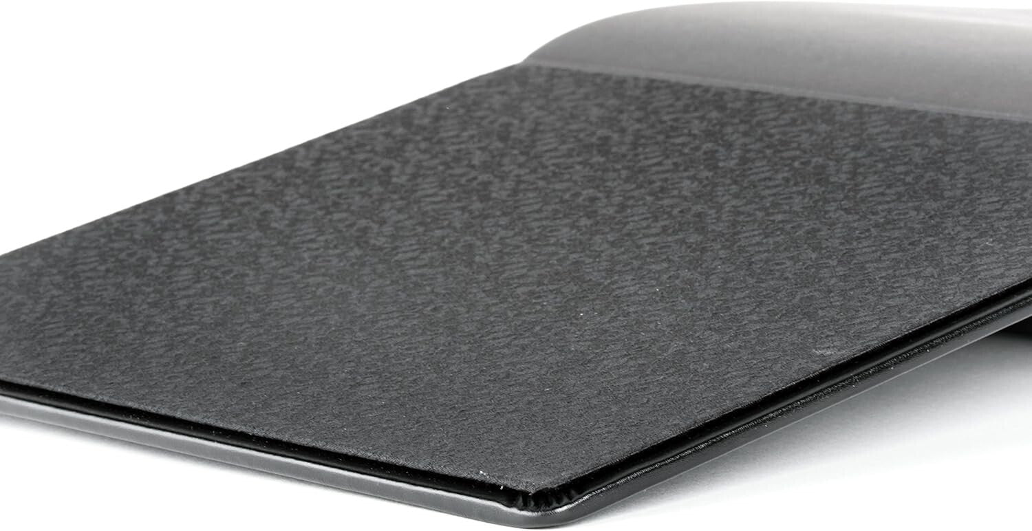 Black Leatherette Bound Photo Album for Family Milestones - 30 Photos, 15 Pages