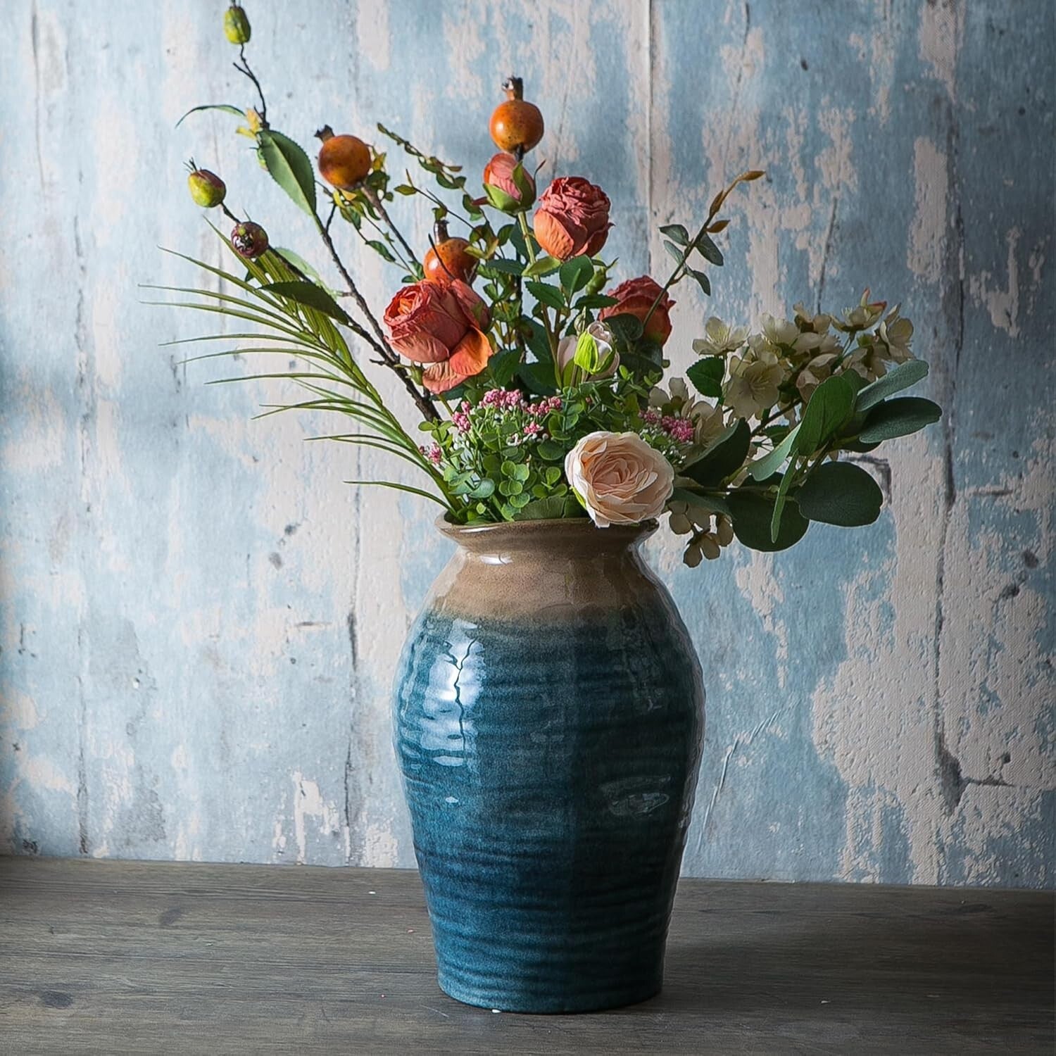 Show-Stopping Large Round Vase - Ceramic Floral Centerpiece for Modern Homes