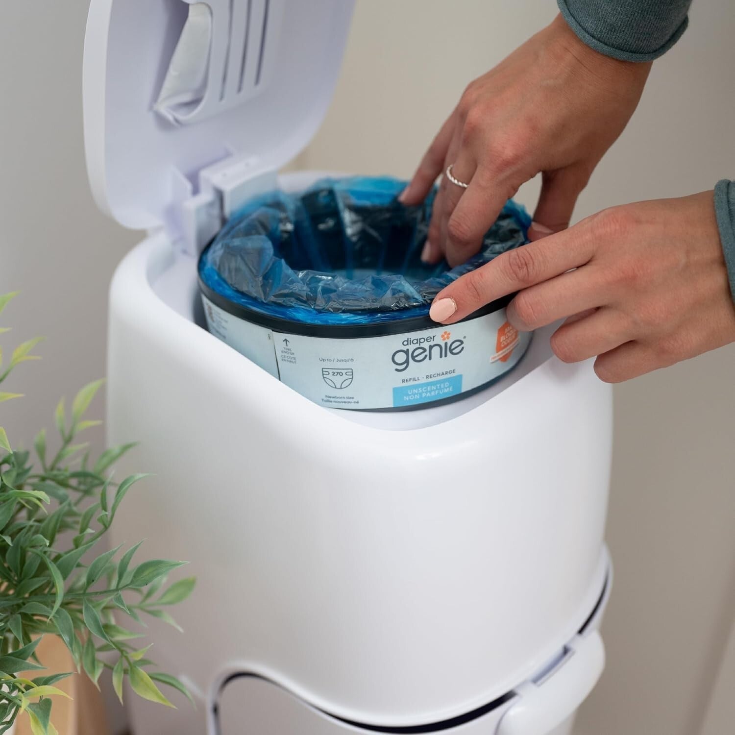 Discreet 270 Count Diaper Pail Refills - Unscented with Antimicrobial Protection